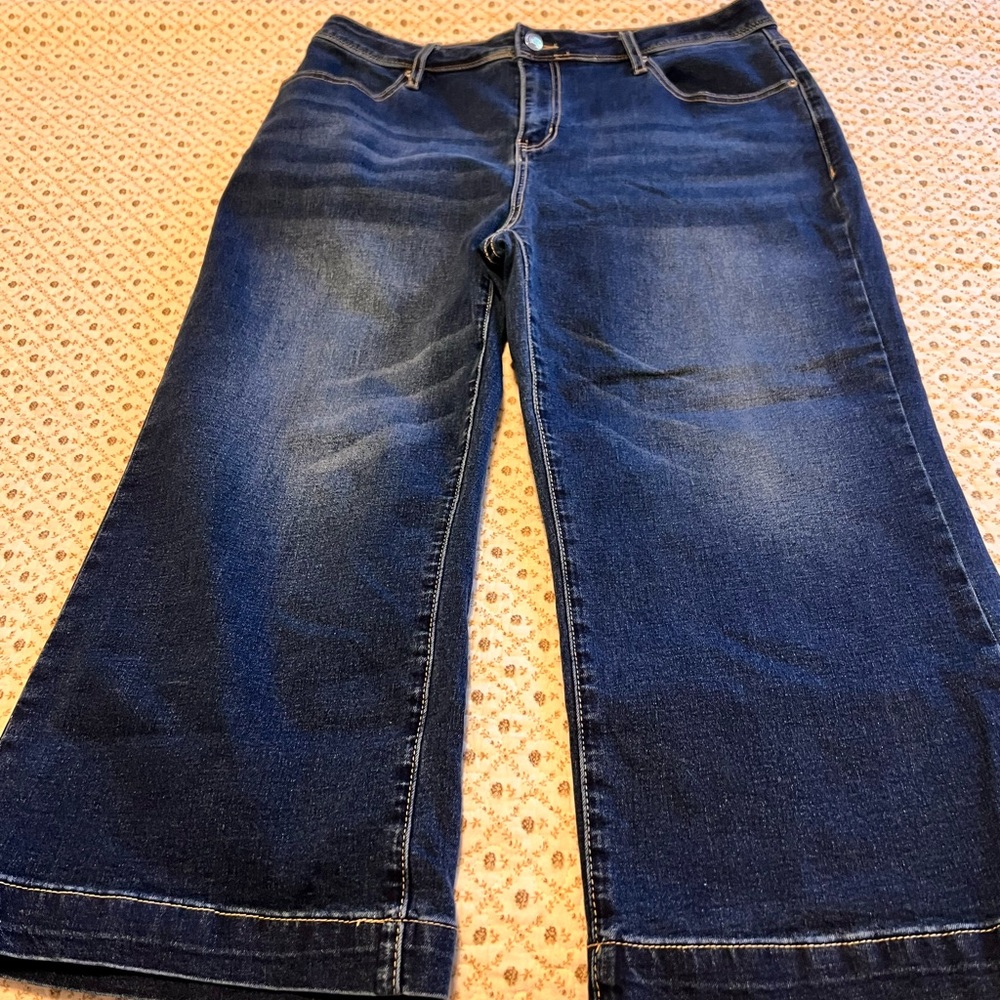 Womens wide leg crops